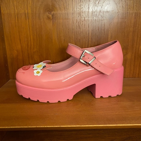Pink pig Koi mary janes size UK 7 (US 9) - Picture 3 of 9